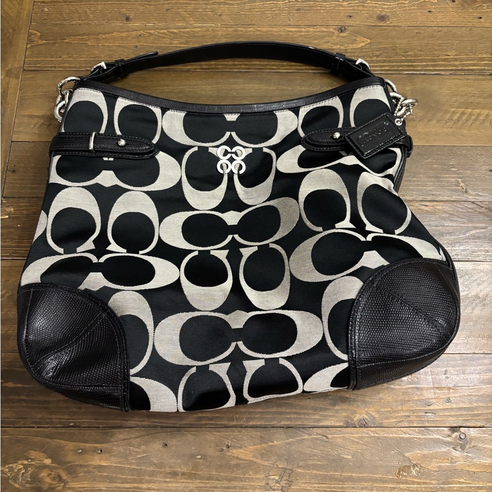 Coach Collette Signature Hobo Bag in Jacquard and Leather